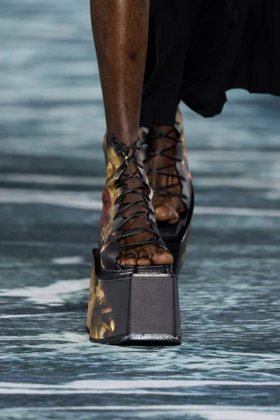 Look 74